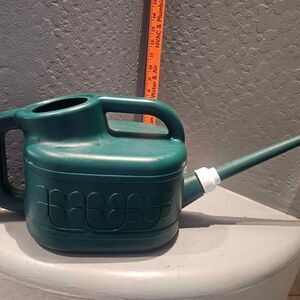 2 Gallon Green Plastic Watering Can for Gardening and Indoor Houseplants